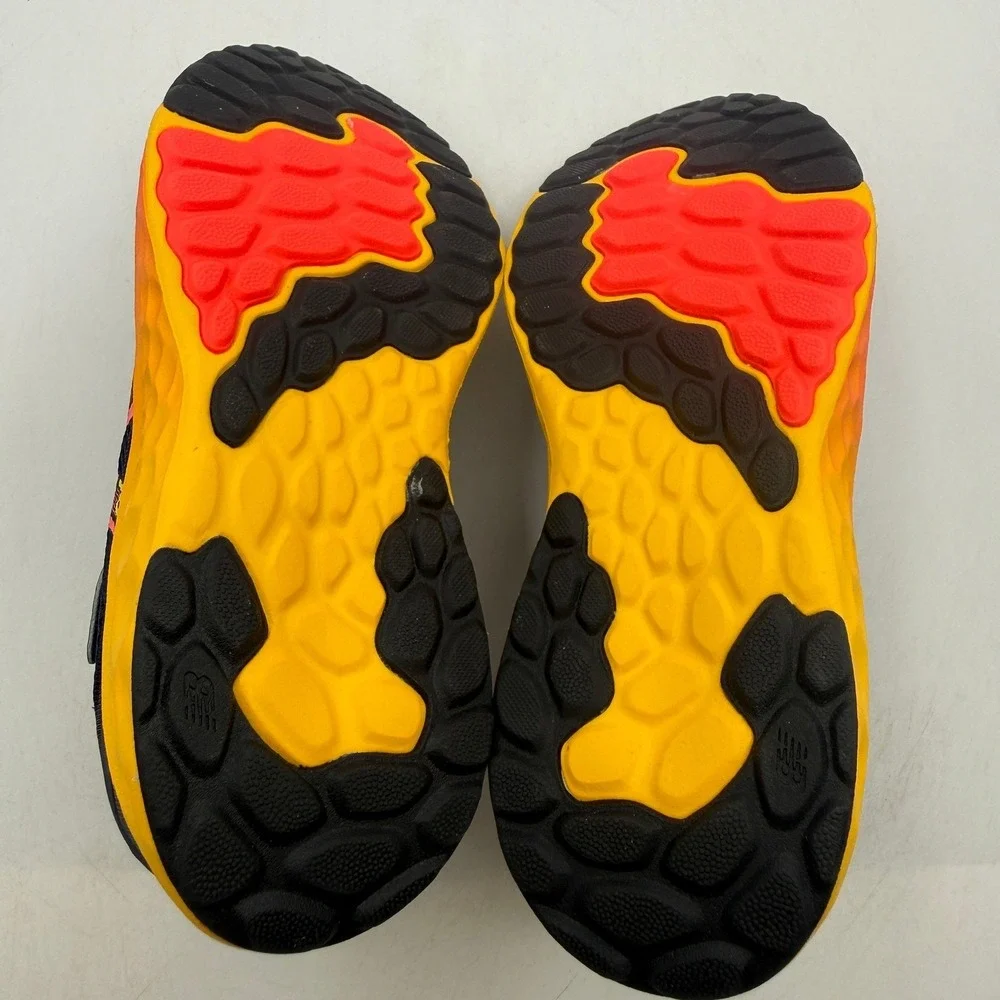 New Balance Fresh Foam Arishi v4 Shoes Boys Size 3 Navy Yellow Running PAARIKB4